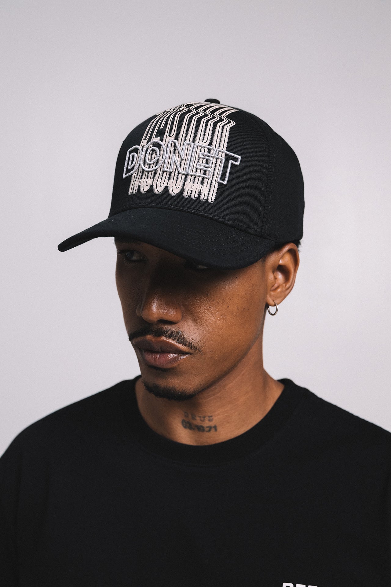 CAP REBORN BLACK WHITE